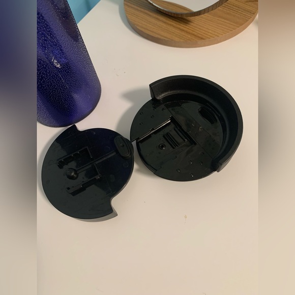 Starbucks Purple Pebble 16 oz Tumbler - Picture 12 of 15